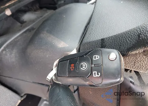 2016 Ford F-150 Xlt z USA, uszkodzony, nr VIN 1FTFX1EG0GFA20550